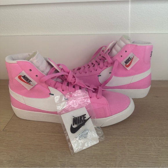 NWT RARE Nike Blazer Mid Rebel in Psychic Pink / Size - Picture 3 of 8